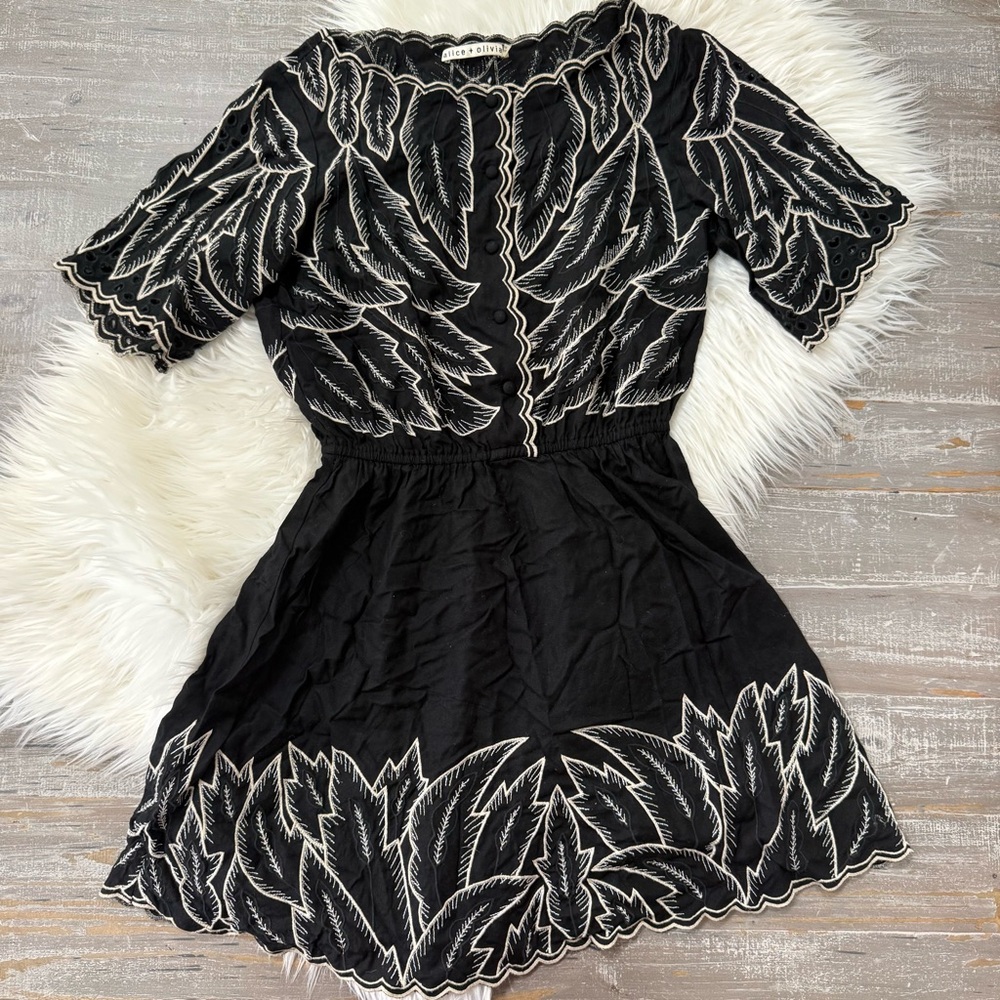 Alice + Olivia Kelsi Embroidered Eyelet Leaf Dress - Picture 2 of 5